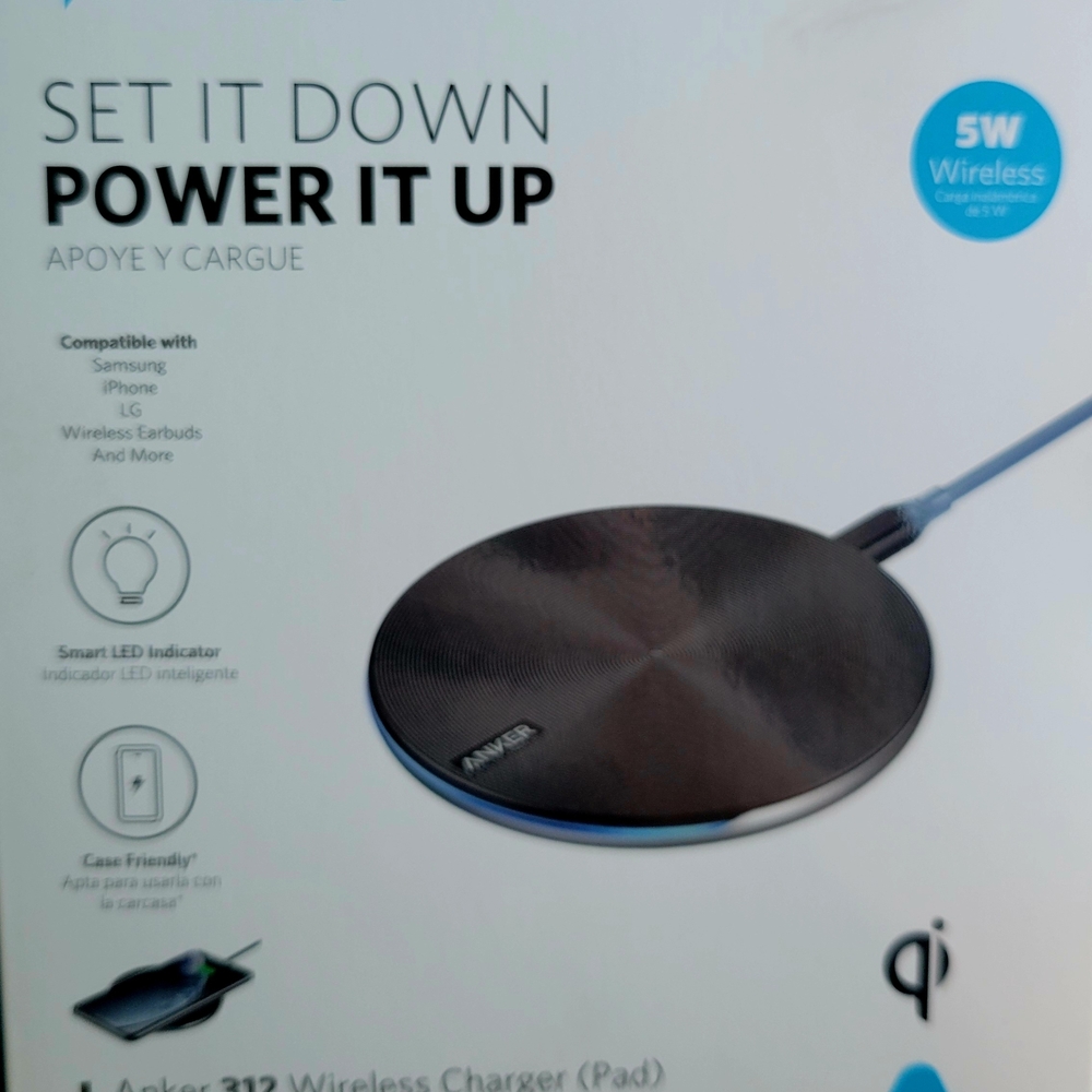 (Case Of 12) Anker Black Wireless Charging Pad with Subtle Radial Texture